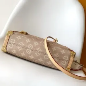 LV Side Trunk GM Other Monogram Canvas Women M15154Ā tote hand bags