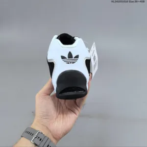Adidas Originals ADIRACER jp7009 Sneakers