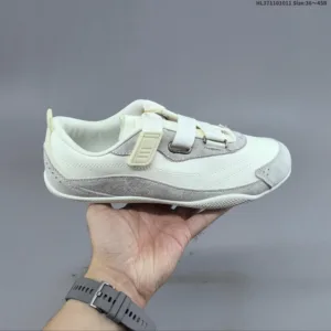 adidas URBAN REVERIE Sneakers