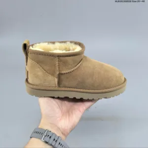 UGG DAKOTA 1116109 snow boots