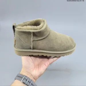 UGG DAKOTA 1116109 snow boots
