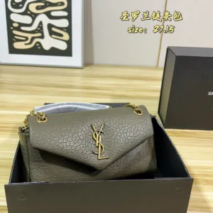 Yves Saint Laurent Camera Supple lunch box handbag