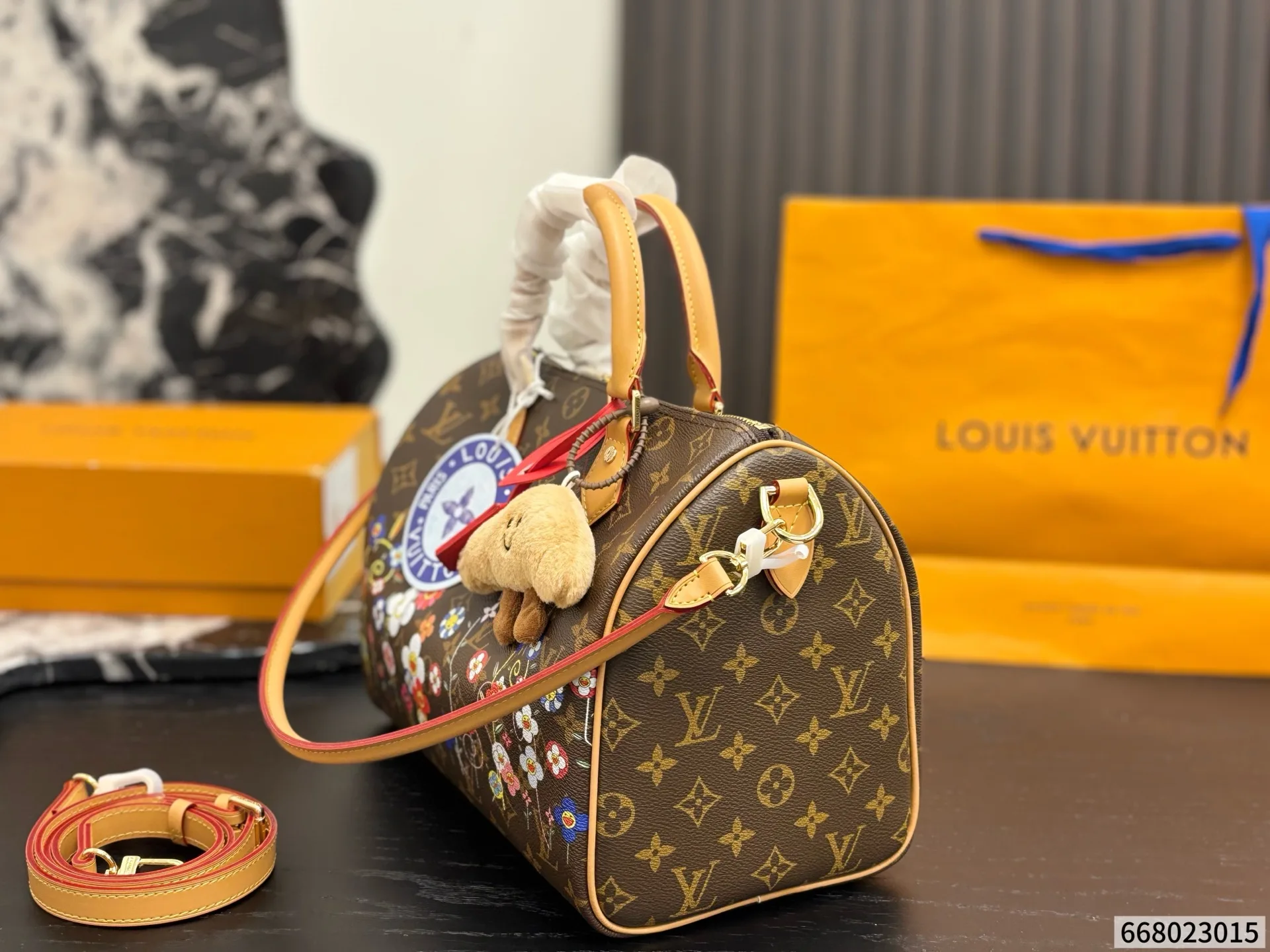 LV Speedy Soft 30 Pillow Pack tote hand bags - Image 5