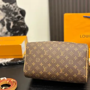 LV Speedy Soft 30 Pillow Pack tote hand bags