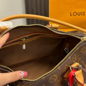 LV Speedy Soft 30 Pillow Pack tote hand bags