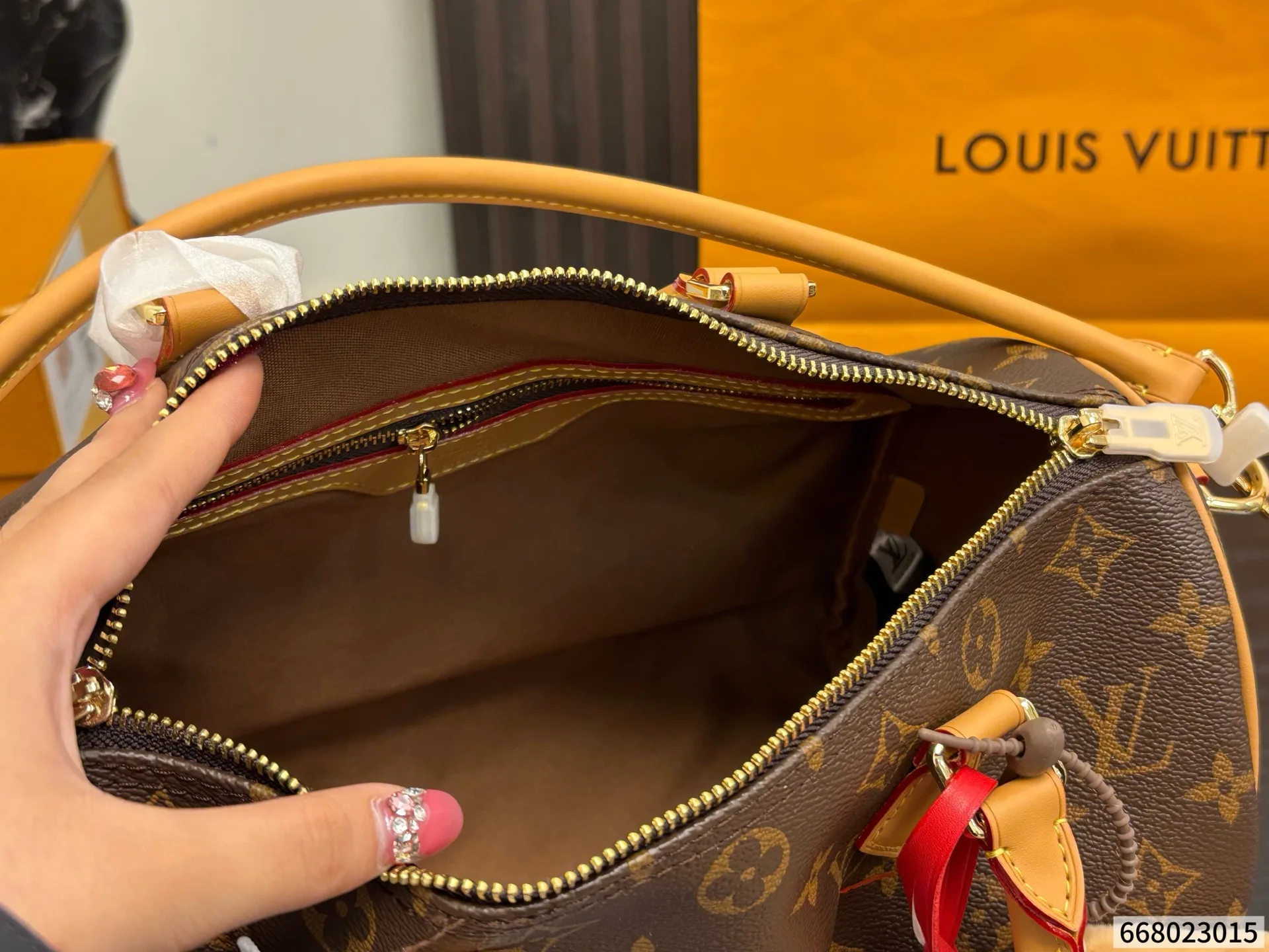 LV Speedy Soft 30 Pillow Pack tote hand bags - Image 2