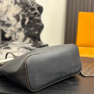 LV Teddy Bear Series Onthego Tote Hand Bags