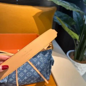 LV carryall tote hand bags
