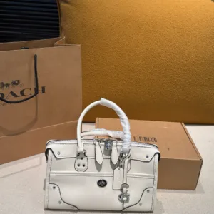 Coach Rhyder 24 oil wax leather tote hand bags