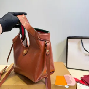 Gucci Giglio Tote Hand Bag Collection