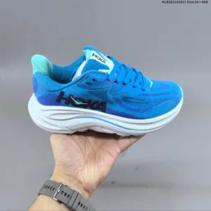 HOKA ONE ONE CLIFTON 10 Sneakers