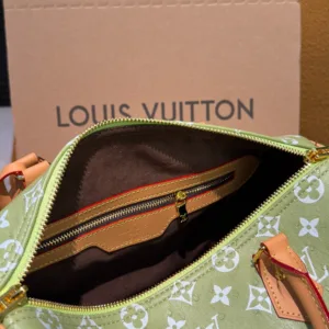 LV Speedy 30 55516 Travel bags