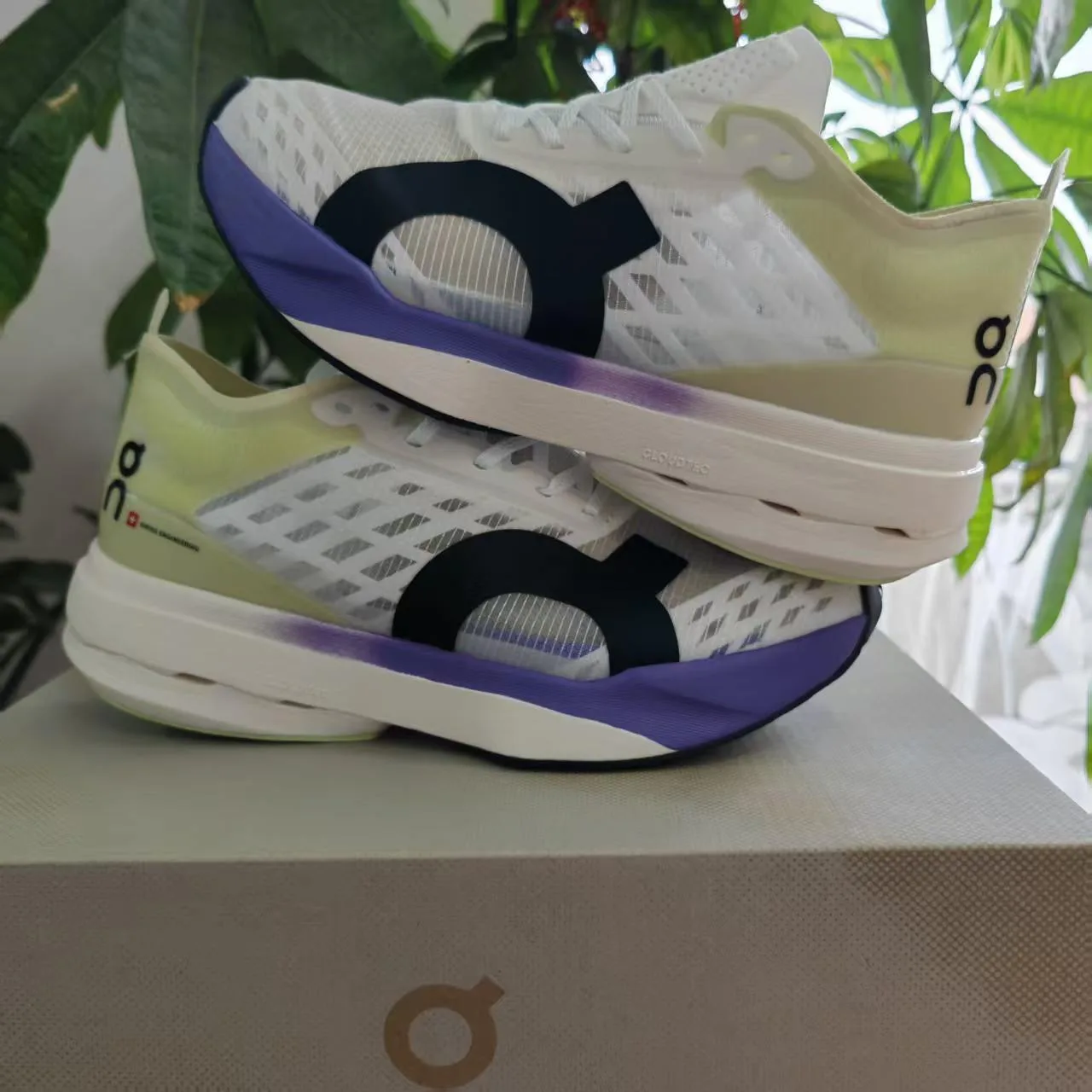 on cloudflyer Road Running Cloudboom Strike Sneakers - Image 13