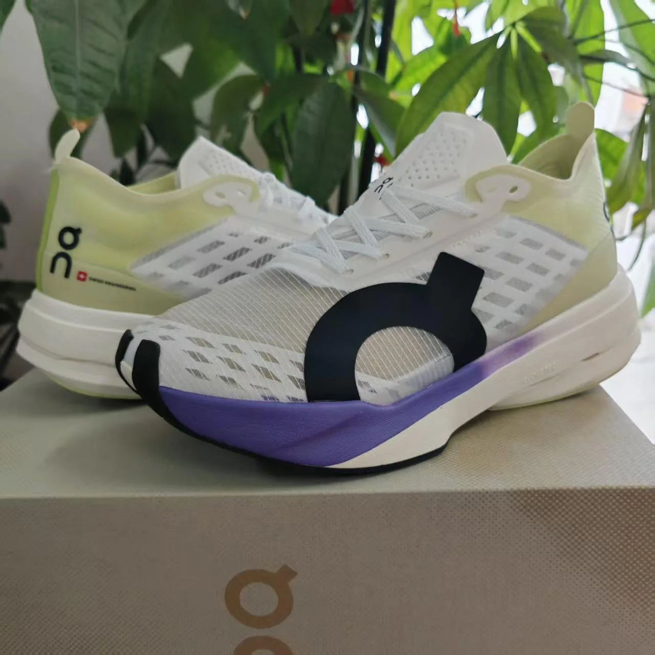 on cloudflyer Road Running Cloudboom Strike Sneakers - Image 11
