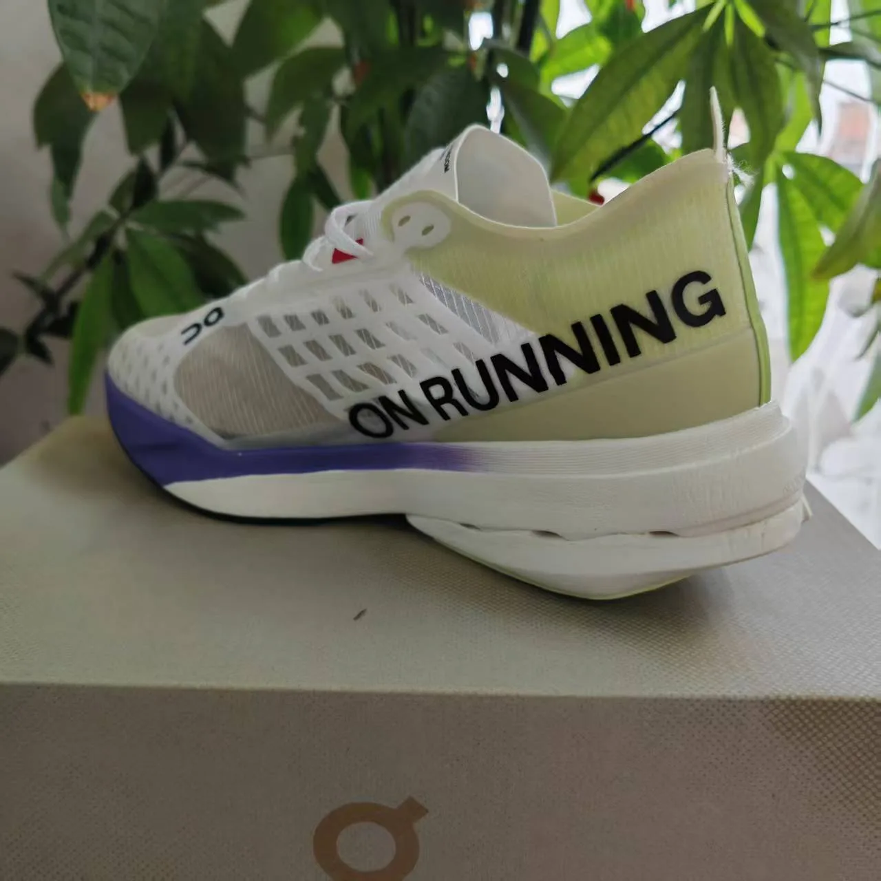 on cloudflyer Road Running Cloudboom Strike Sneakers - Image 9
