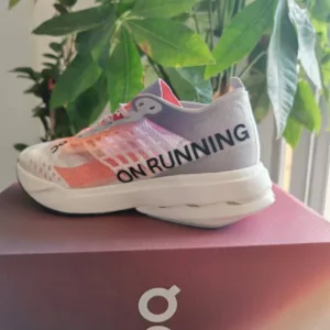 on cloudflyer Road Running Cloudboom Strike Sneakers