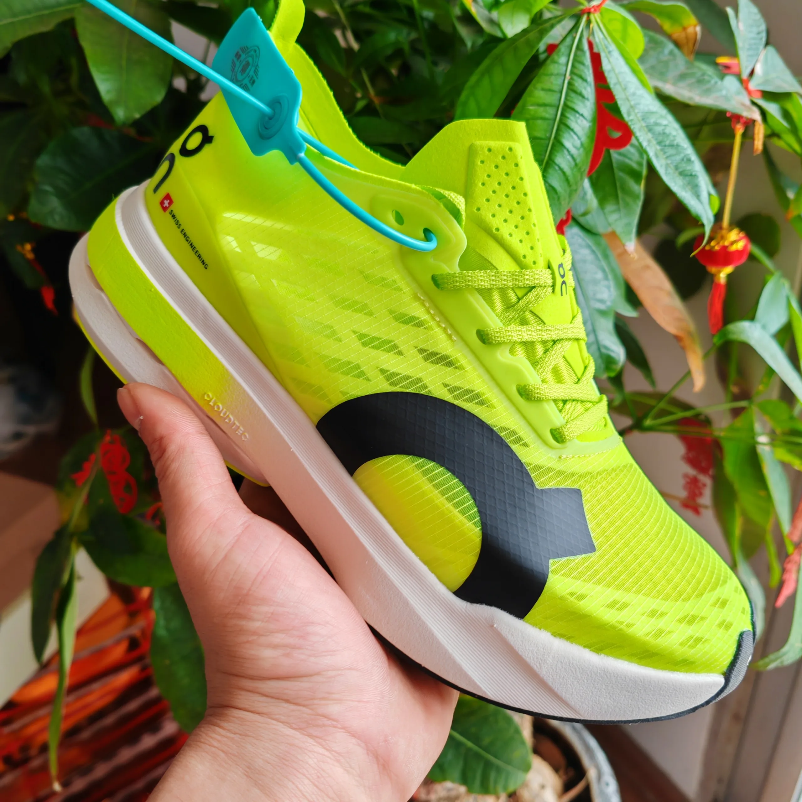 on cloudflyer Road Running Cloudboom Strike Sneakers - Image 22