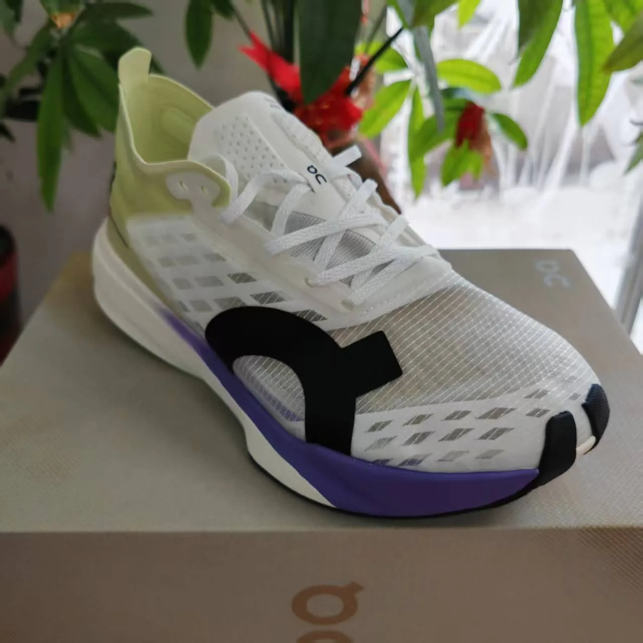 on cloudflyer Road Running Cloudboom Strike Sneakers - Image 18