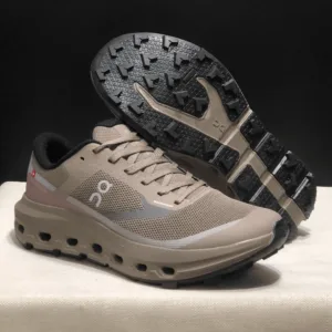 on cloudflyer Cloudvista 3 Mid WP Sneakers