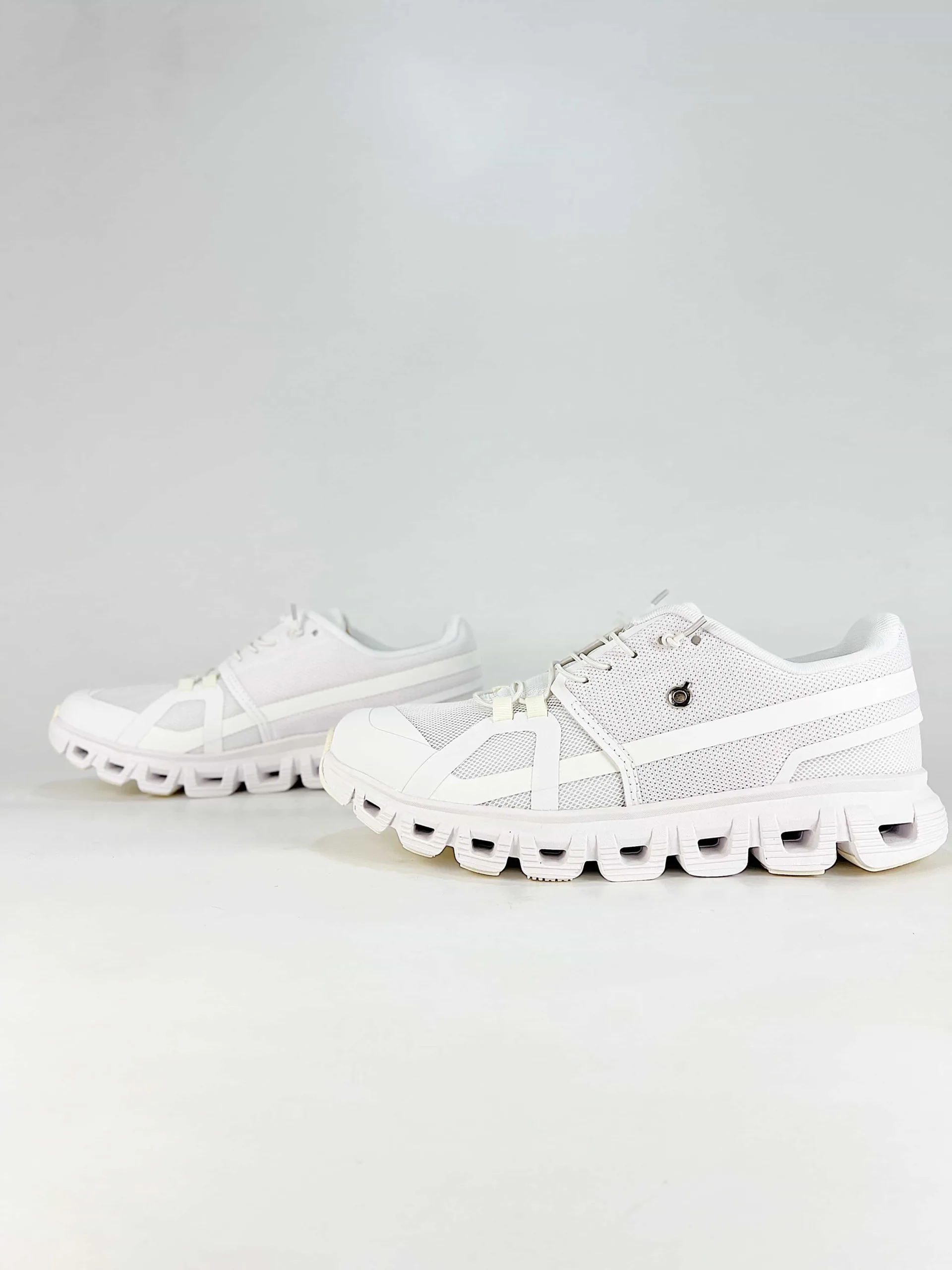 On cloudflyer × Dover Street Market Cloud 6 White/ Blue /Black Sneakers - Image 15