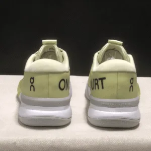 on cloudflyer THE ROGER Pro 3 Clay Sneakers
