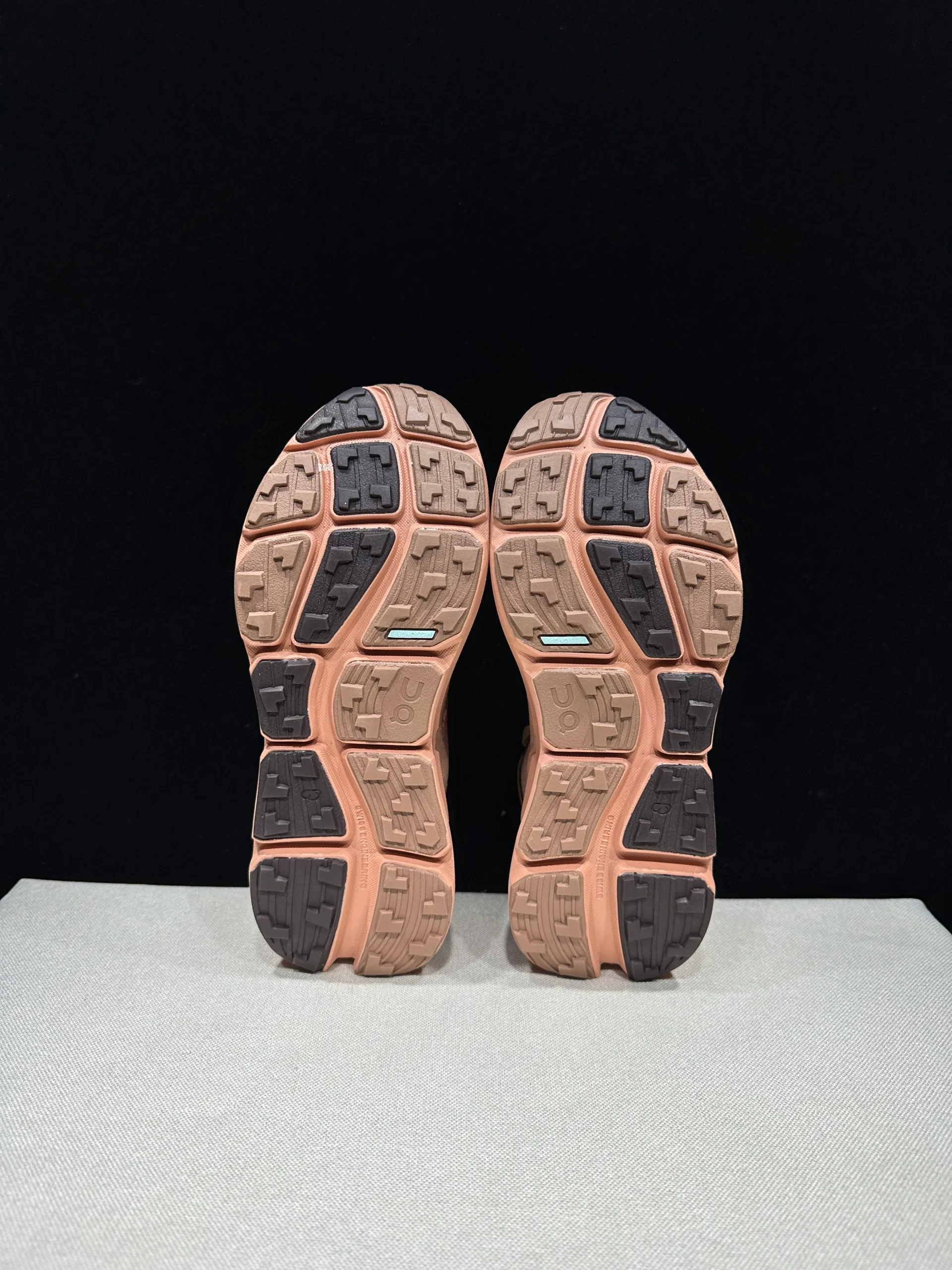 on cloudflyer Cloudsoma Trail Running Sneakers - Image 6