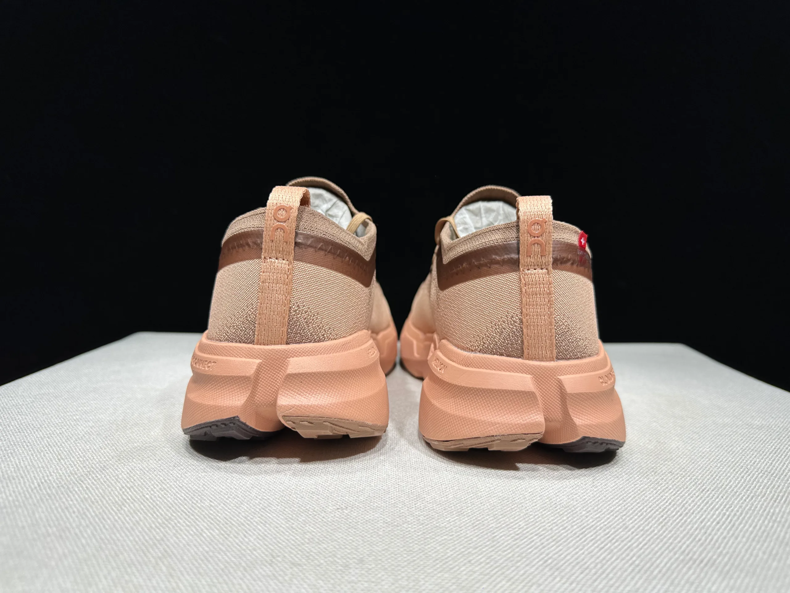 on cloudflyer Cloudsoma Trail Running Sneakers - Image 5