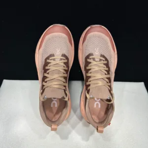 on cloudflyer Cloudsoma Trail Running Sneakers