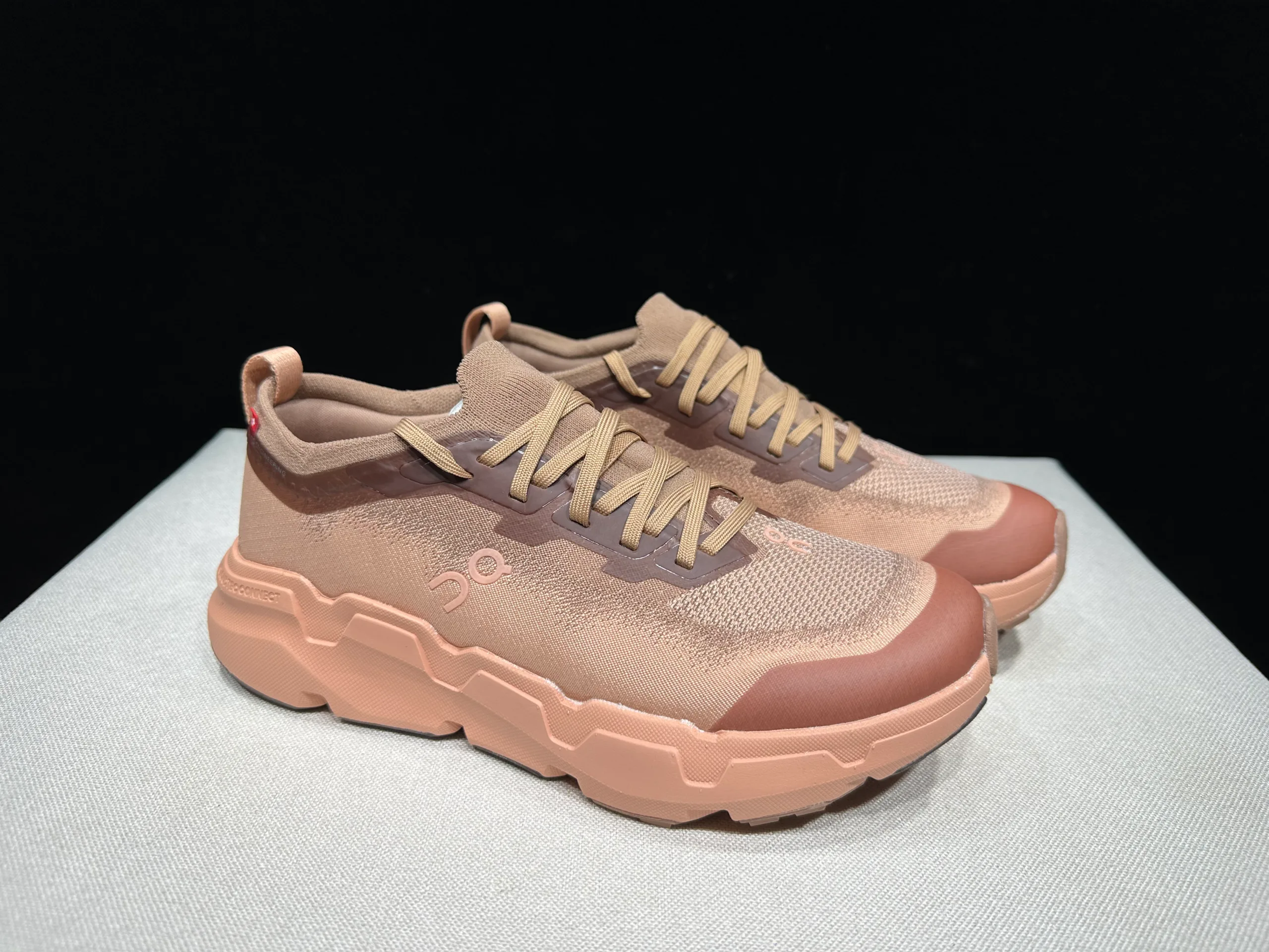on cloudflyer Cloudsoma Trail Running Sneakers - Image 3