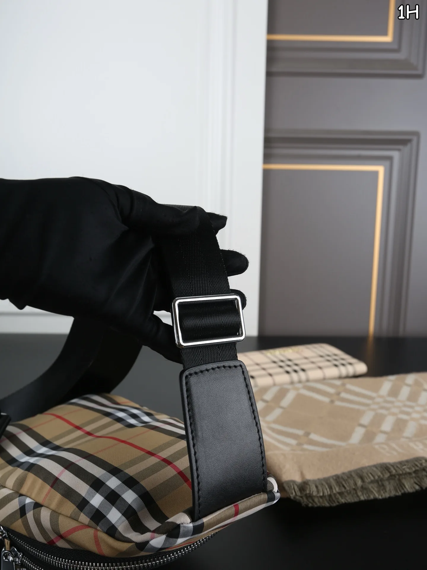 Burberry chest bag scarf wallet combination - Image 6