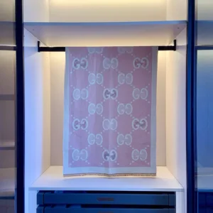 GUCCI tote bag scarf wallet X870 combination