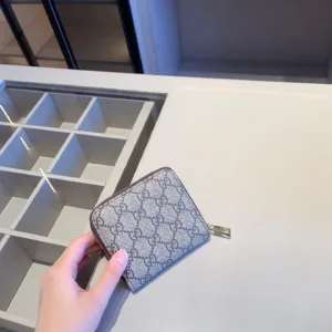 GUCCI tote bag scarf wallet X870 combination