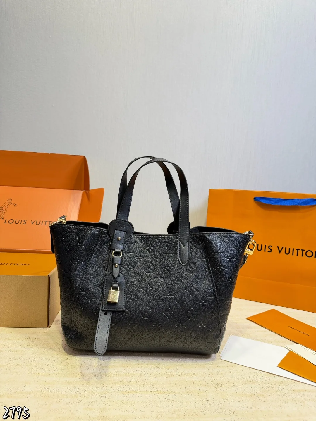 Louis Vuitton All in one handbag - Image 8