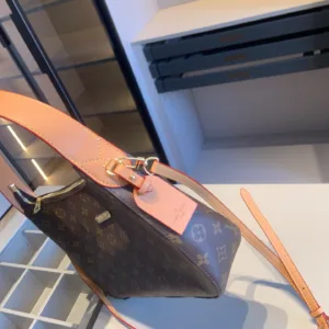 LV armpit crossbody bag wallet X975 Combination