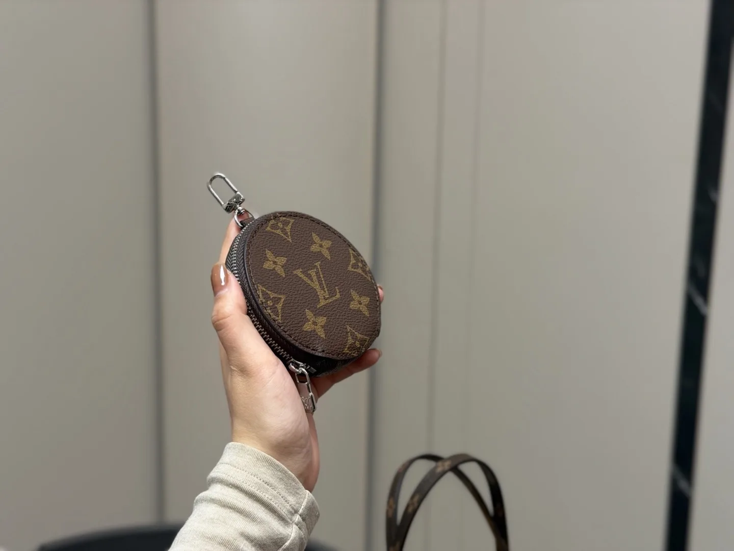 Lv Neverfull Medium Shopping Bag - Image 2