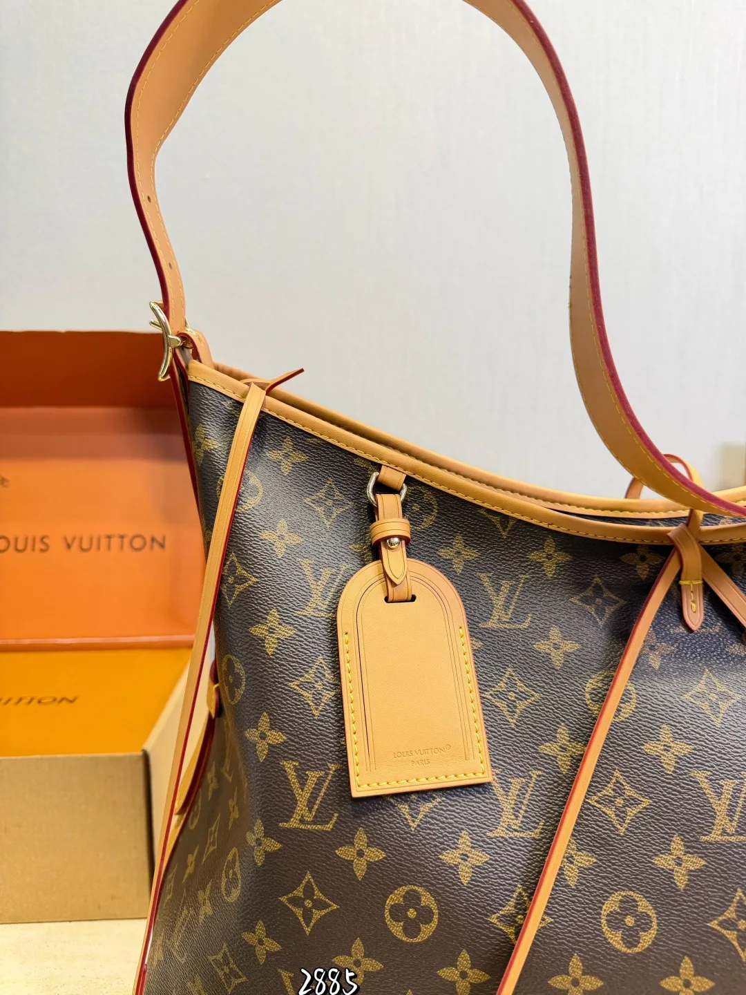 LV Carryall Large Tote Handbags - Image 9