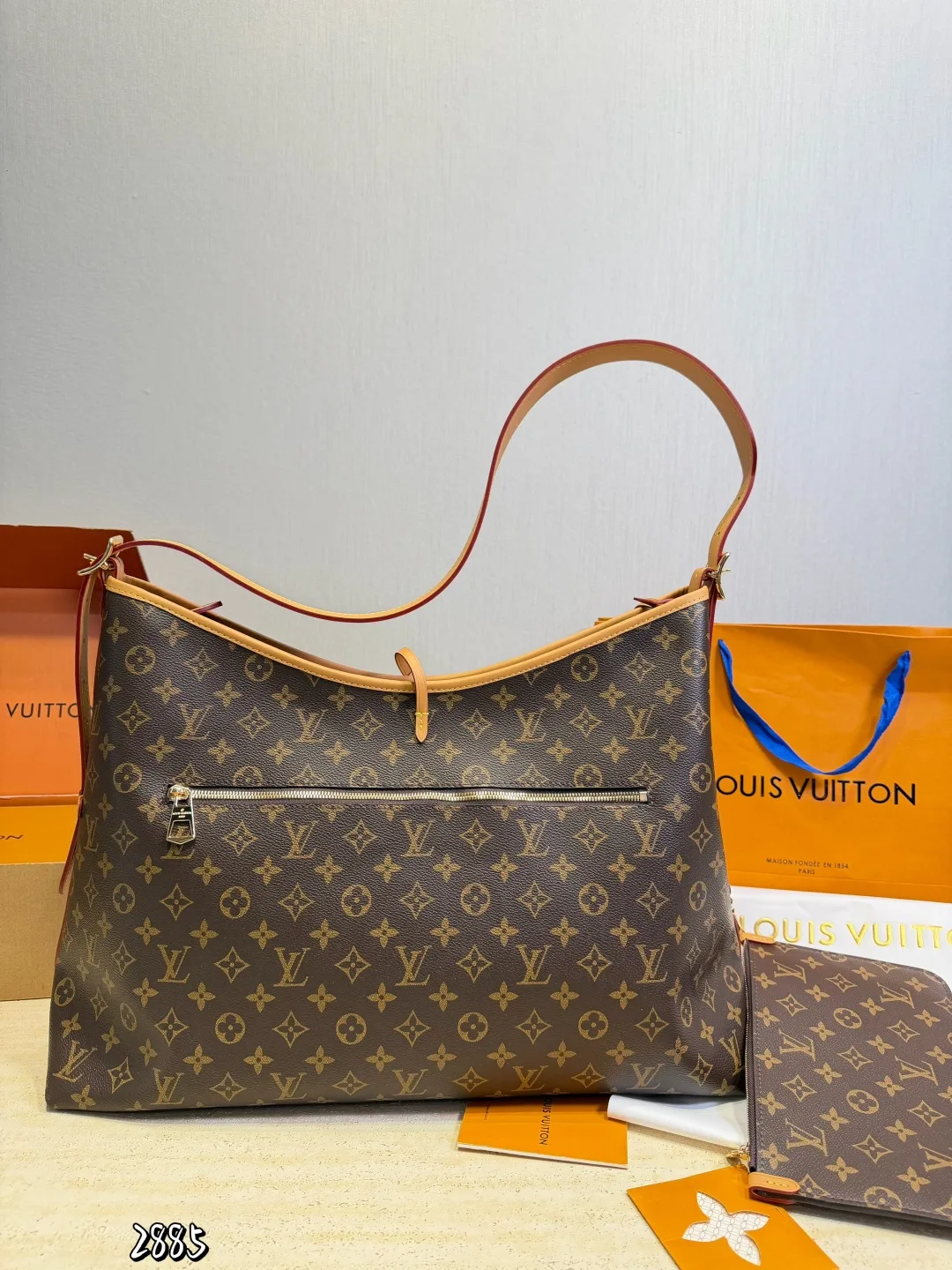 LV Carryall Large Tote Handbags - Image 5