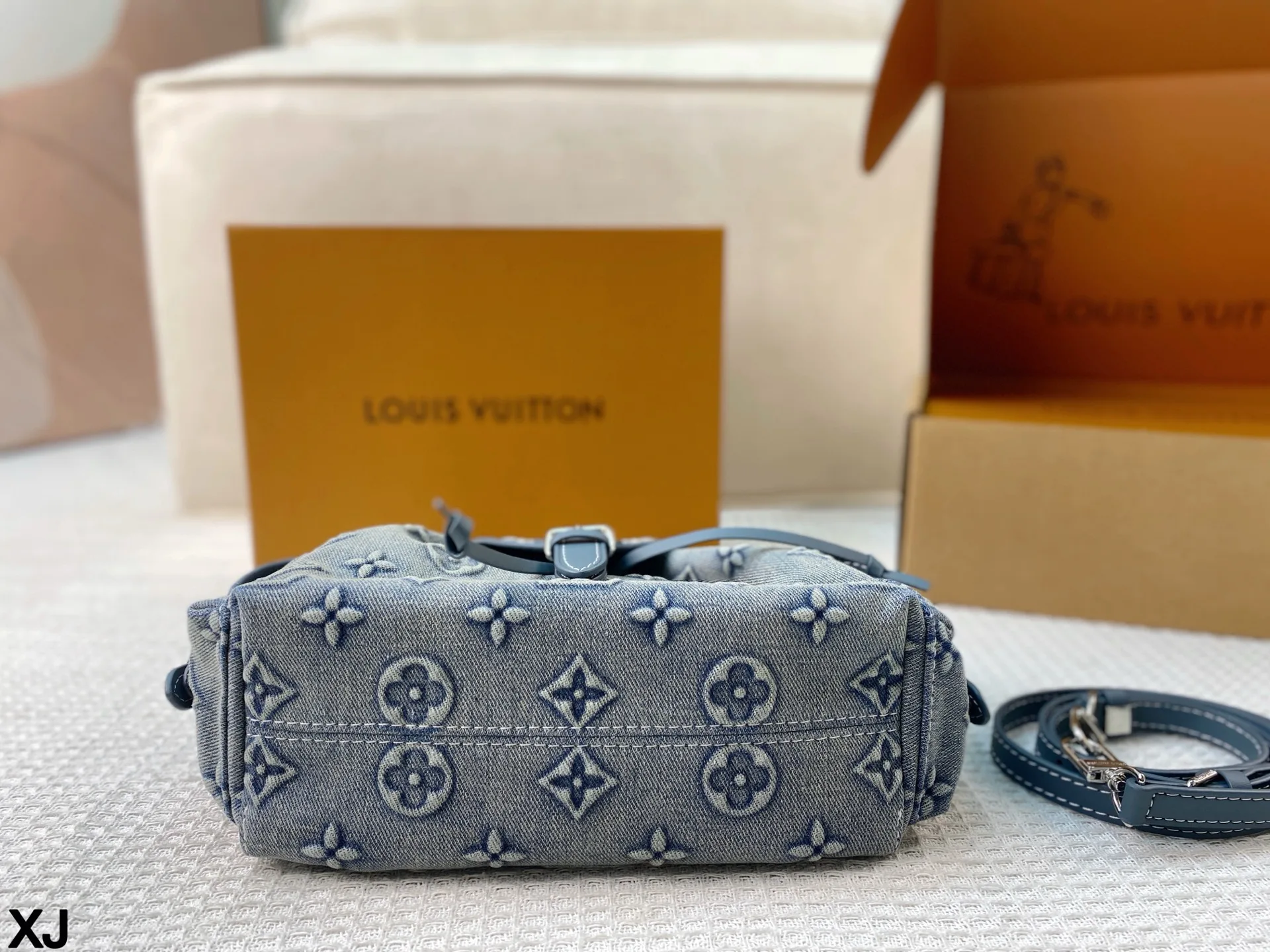 LV Odyssey washed denim shoulder Tote Hand Bags - Image 7