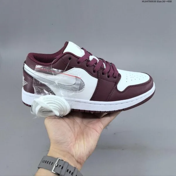 Air Jordan 1 Low "USA" low top Patriot sneakers - Image 9
