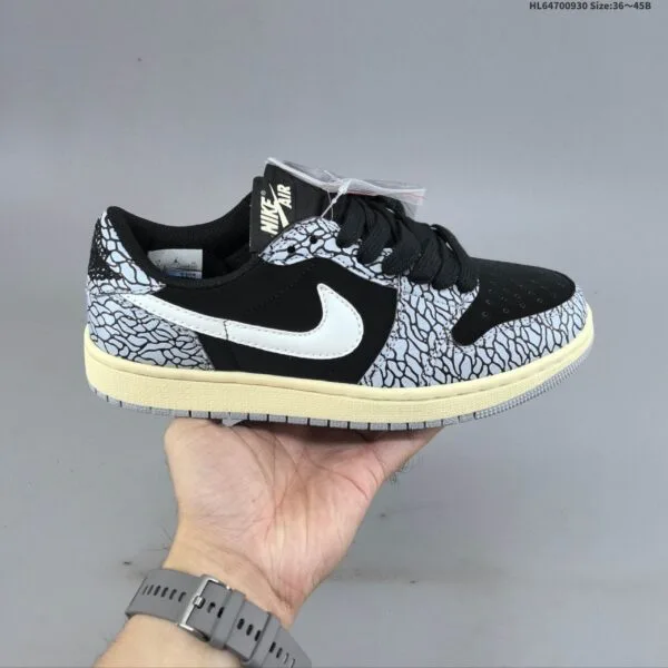 Air Jordan 1 Low "USA" low top Patriot sneakers - Image 11