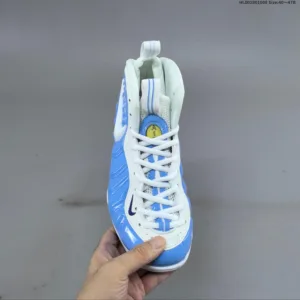 Nike Air Foamposite Pro ‘University Blue’ sneakers