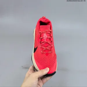 NIKE ACG PEGASUS TRAIL SNEAKERS