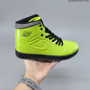 Nike Air Jordan sneakers 1 Retro Mid AJ1 sports shoe