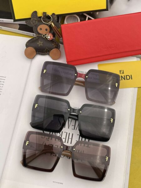 Fendi FD37701 Box sunglasses - box, fd37701, fendi, spring, sunglasses
