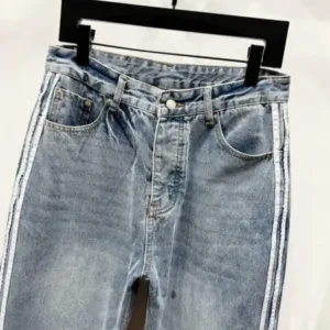 Balenciaga K1120 denim jeans