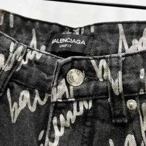 Balenciaga K1310 denim jeans