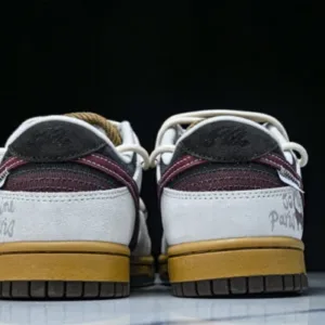 Nike HQ3459-212 SB DUNK LOW LOW-TOP CASUAL SNEAKERS WHITE/BLACK/RED/BROWN