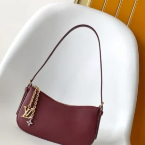 LOUIS VUITTON POCHETTE SHOUDLER TOTE HANDBAG