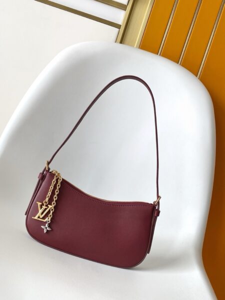 LOUIS VUITTON POCHETTE SHOUDLER TOTE HANDBAG - handbag, louis, LOUIS VUITTON POCHETTE SHOUDLER BAGS, LOUIS VUITTON POCHETTE SHOUDLER HANDBAG, LOUIS VUITTON POCHETTE SHOUDLER TOTE HANDBAG, LV POCHETTE SHOUDLER BAGS, LV POCHETTE SHOUDLER HANDBAG, LV POCHETTE SHOUDLER TOTE HANDBAG, pochette, POCHETTE SHOUDLER, shoudler, vuitton