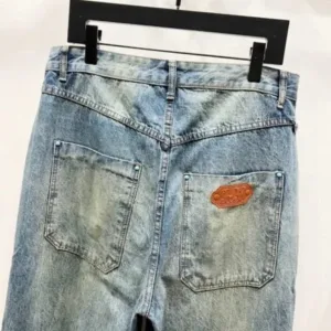 Louis Vuitton K1140 Damoflage Marque L. Vuitton déposée Jeans